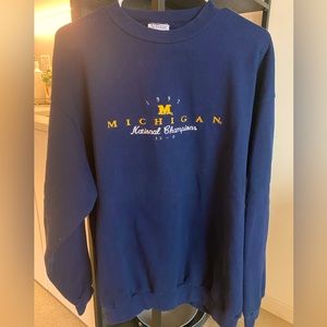 Vintage 1997 Michigan Football National Champion Crewneck, size XL